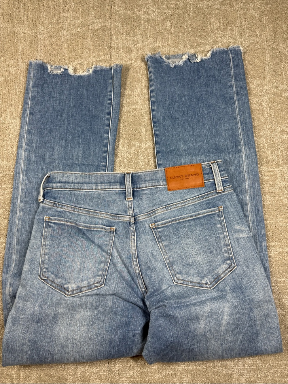 Lucky Brand Slim Boot Straight leg Raw Hem Jean Women Size 6/28 - Picture 7 of 7